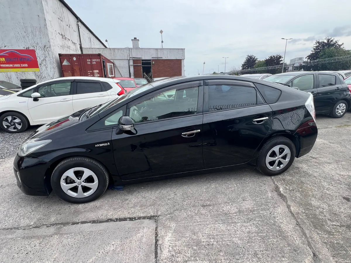 Toyota Prius 2013 Automatic/ New Nct / warranty. - Image 4