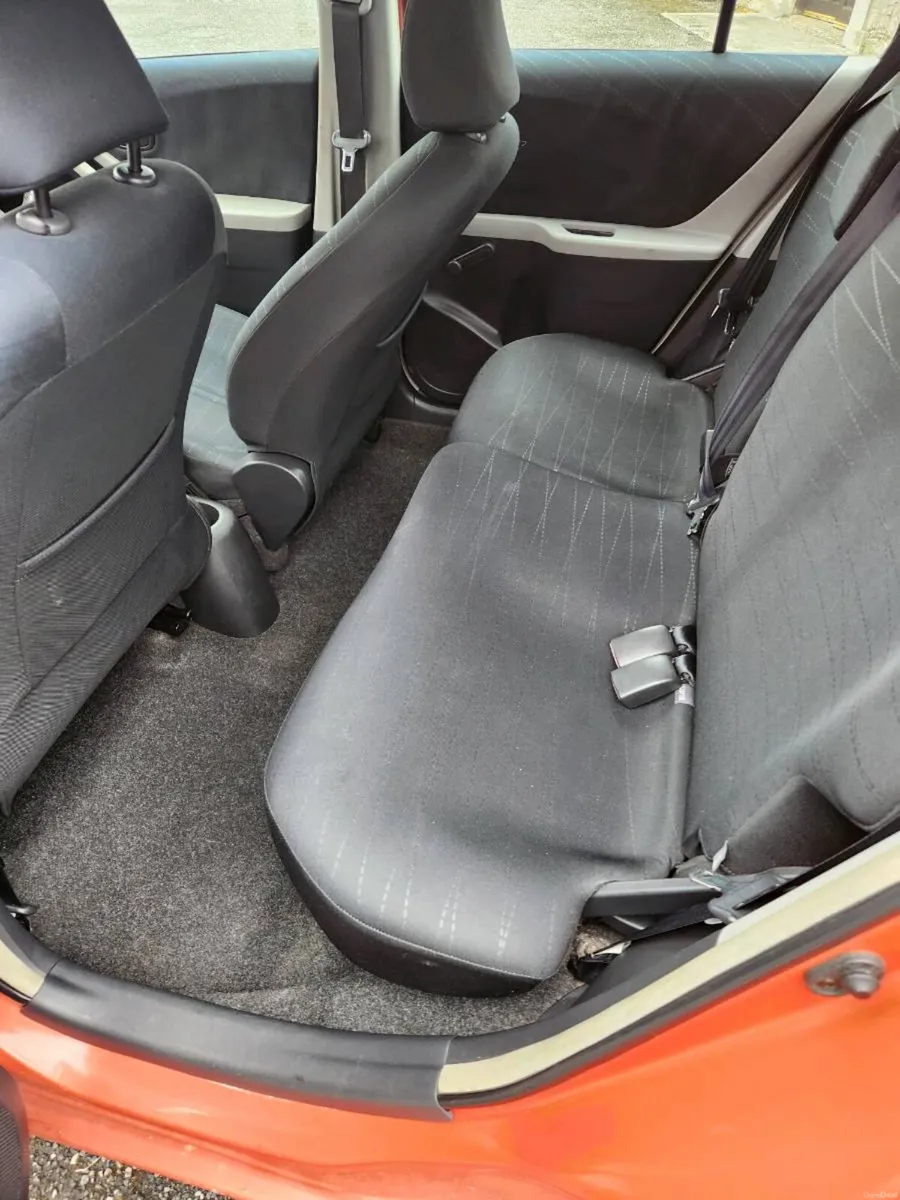 Toyota Yaris Automatic - Image 6