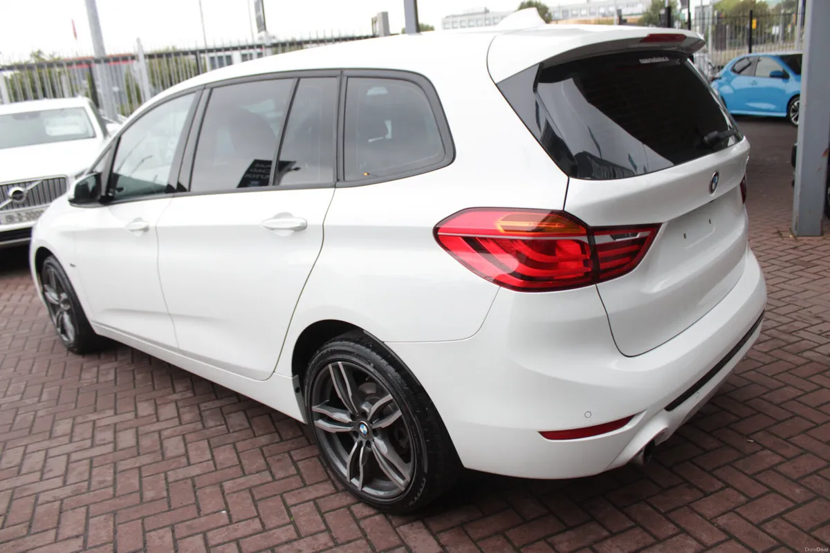 2.0D SPORT EDITION 7 SEATER AUTOMATIC // IMMACULAT - Image 6
