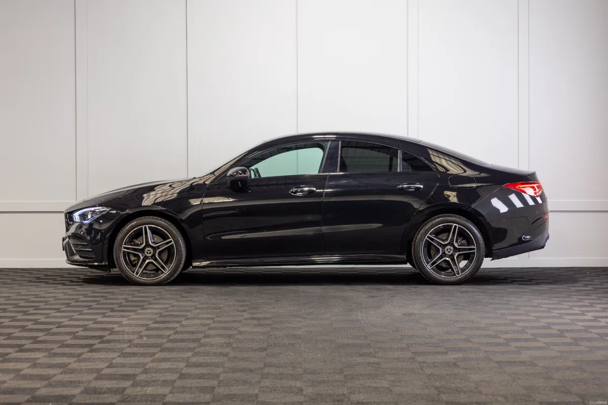 2022 Mercedes-Benz CLA 250e Progressive - Image 3