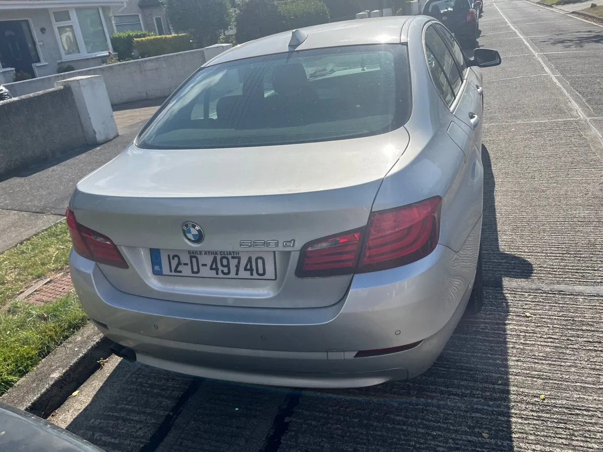 BMW 5-Series 2012 - Image 4