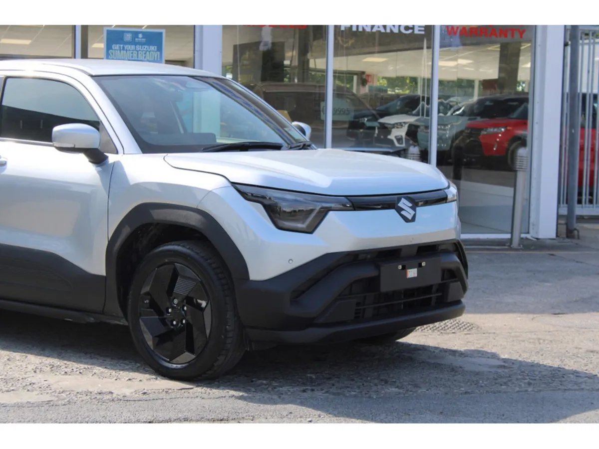 Suzuki e Vitara E Vitara motion 61kwh *0% Finance - Image 3