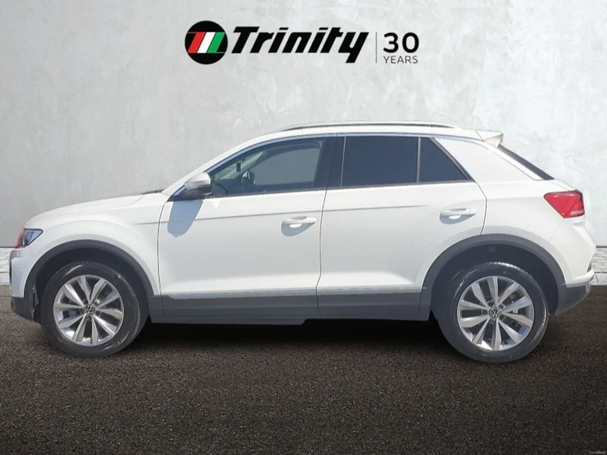 Volkswagen T-Roc  ** ONLY 52KM ** AUTO ** TRINITY - Image 5