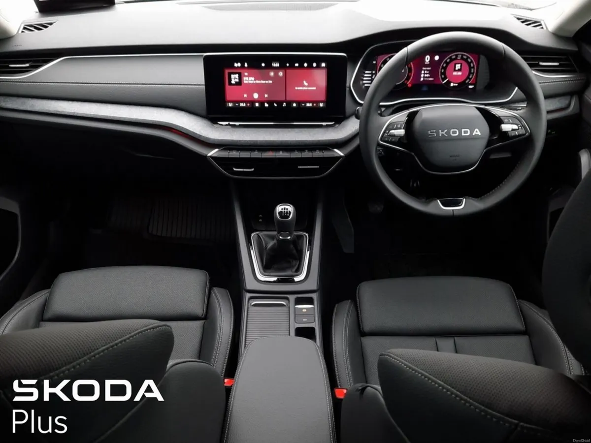 Skoda Octavia **ALL NEW HERITAGE MODEL**FULL LEATH - Image 2