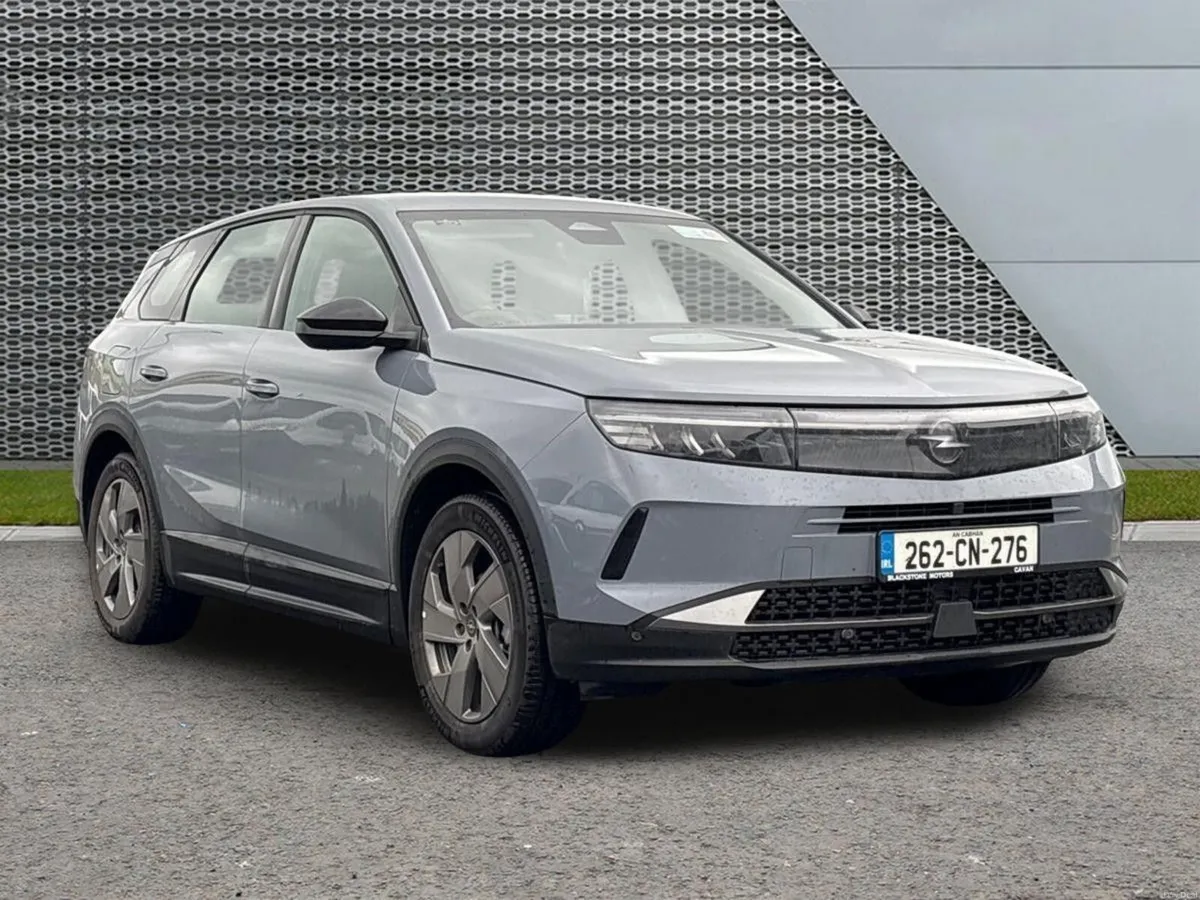 Opel Grandland Elegance PureTech 136 MHEV - Image 1