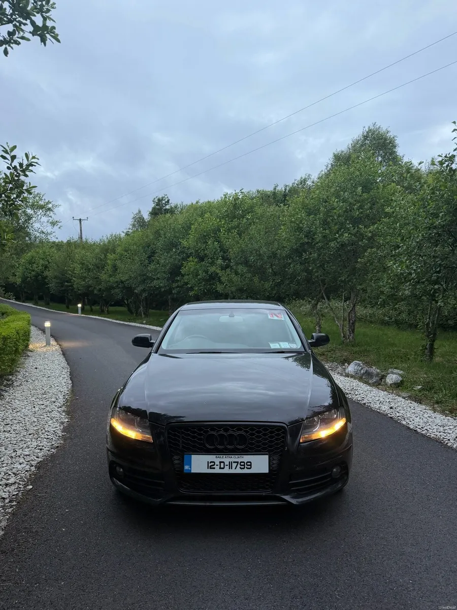 Audi A4 2012 - Image 2