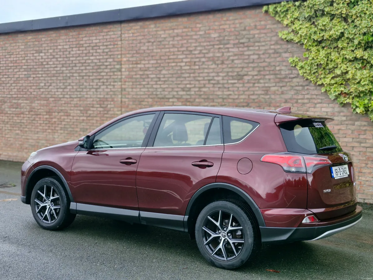 Toyota RAV4 LUNA SPORT FINANCE AVAILABLE - Image 2