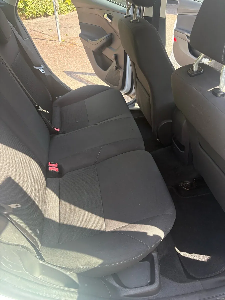Ford Focus - Image 4