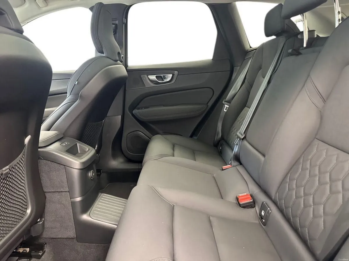 Volvo XC60 T6 AWD PLUS DARK *JUST ARRIVED* €155 PE - Image 6
