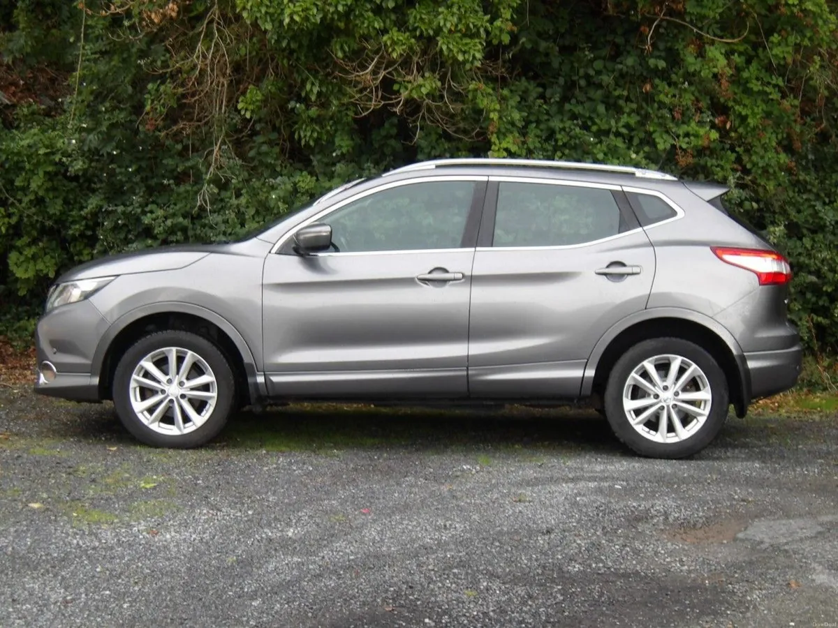 Nissan Qashqai 1.5 DSL SV - Image 1