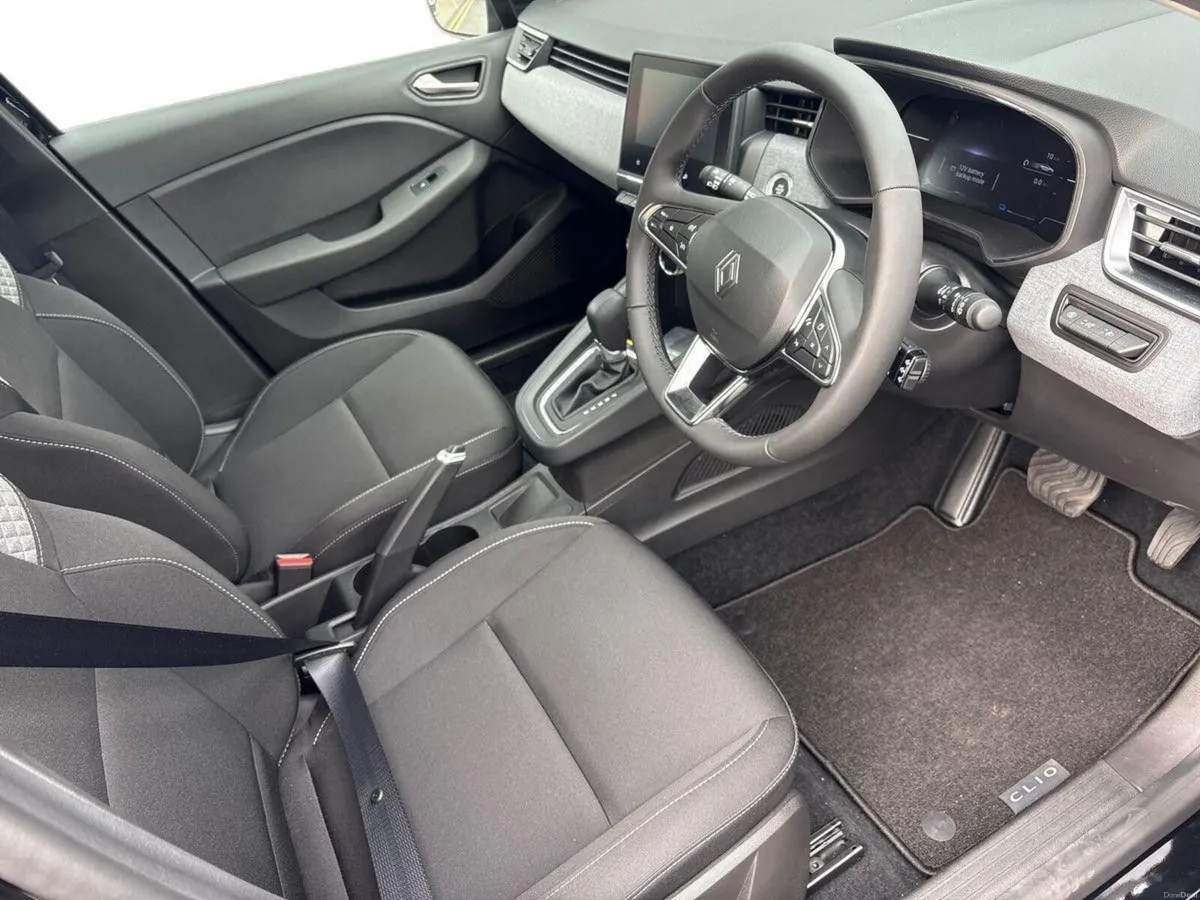 Renault Clio E-TECH Hybrid 145 Auto Evolution - Image 5