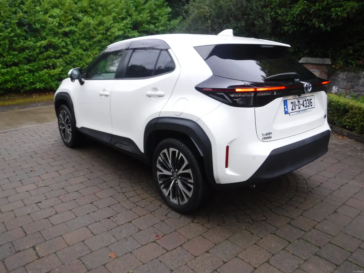 TOYOTA YARIS CROSS 1.5 AUTO ANDROID+CARPLAY - Image 4