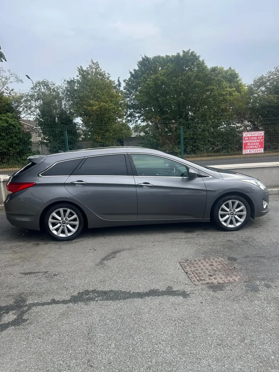 Hyundai i40 2013 - Image 2