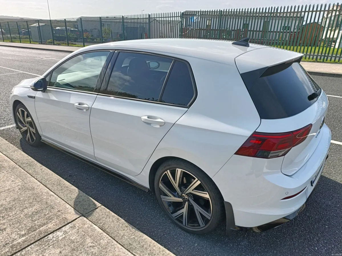 212 VW GOLF R LINE 2.0 TDI 150 BHP - Image 2
