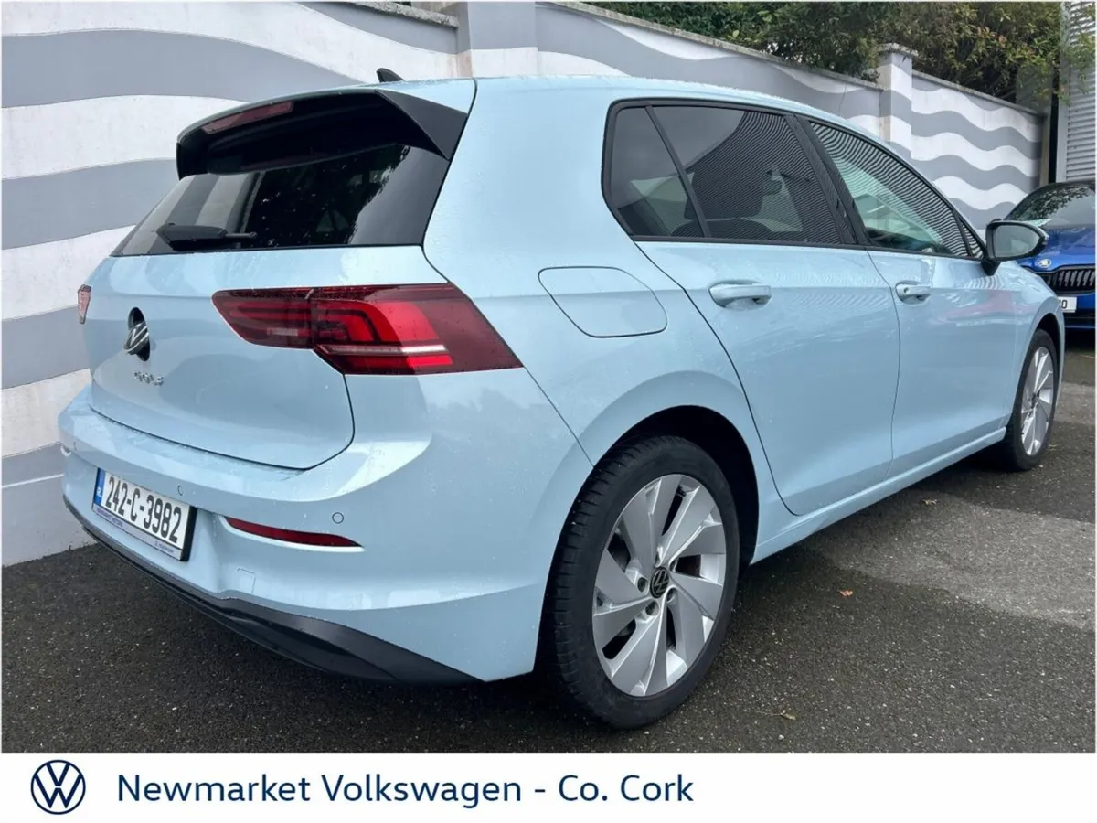Volkswagen Golf LAUNCH EDITION 1.5 TSI 115BHP - Image 4