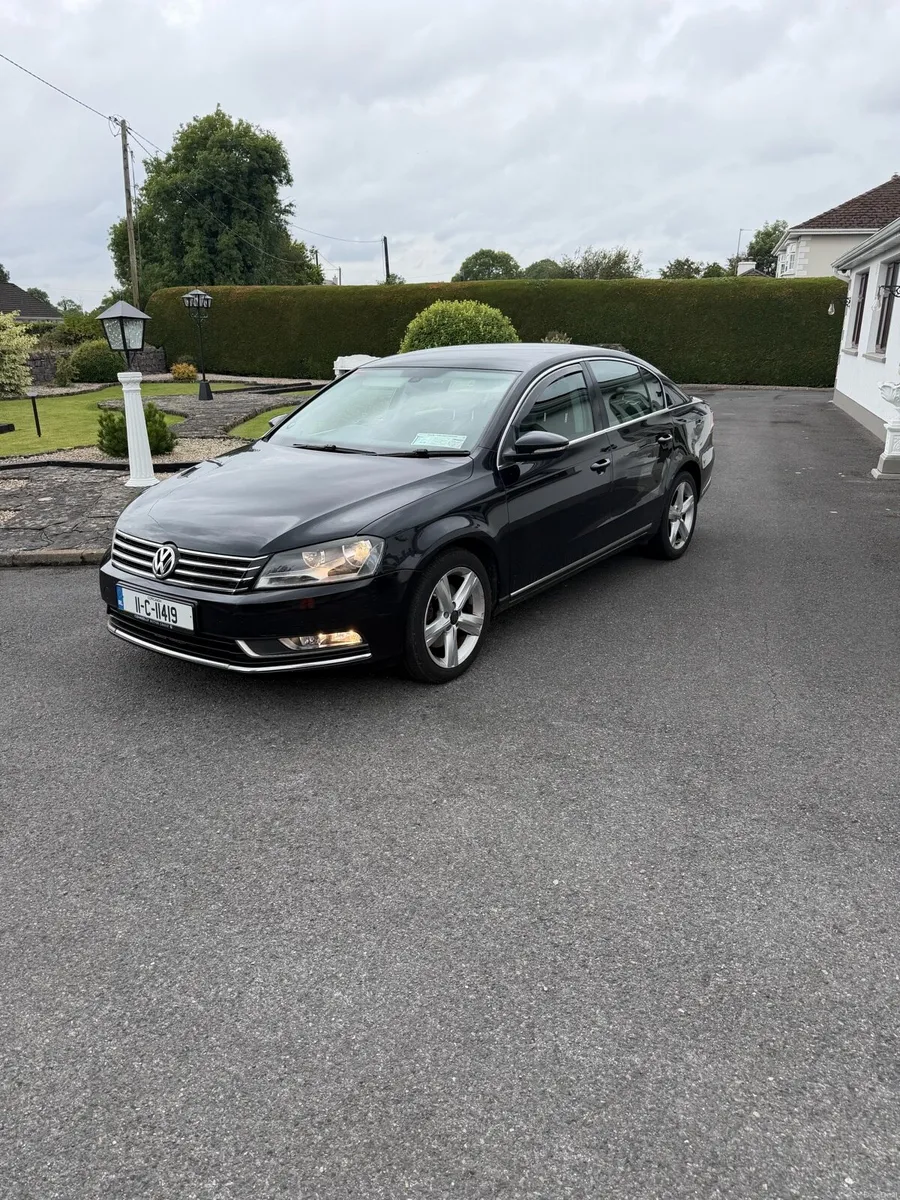VW PASSAT BLUEMOTION 2.0L - Image 2