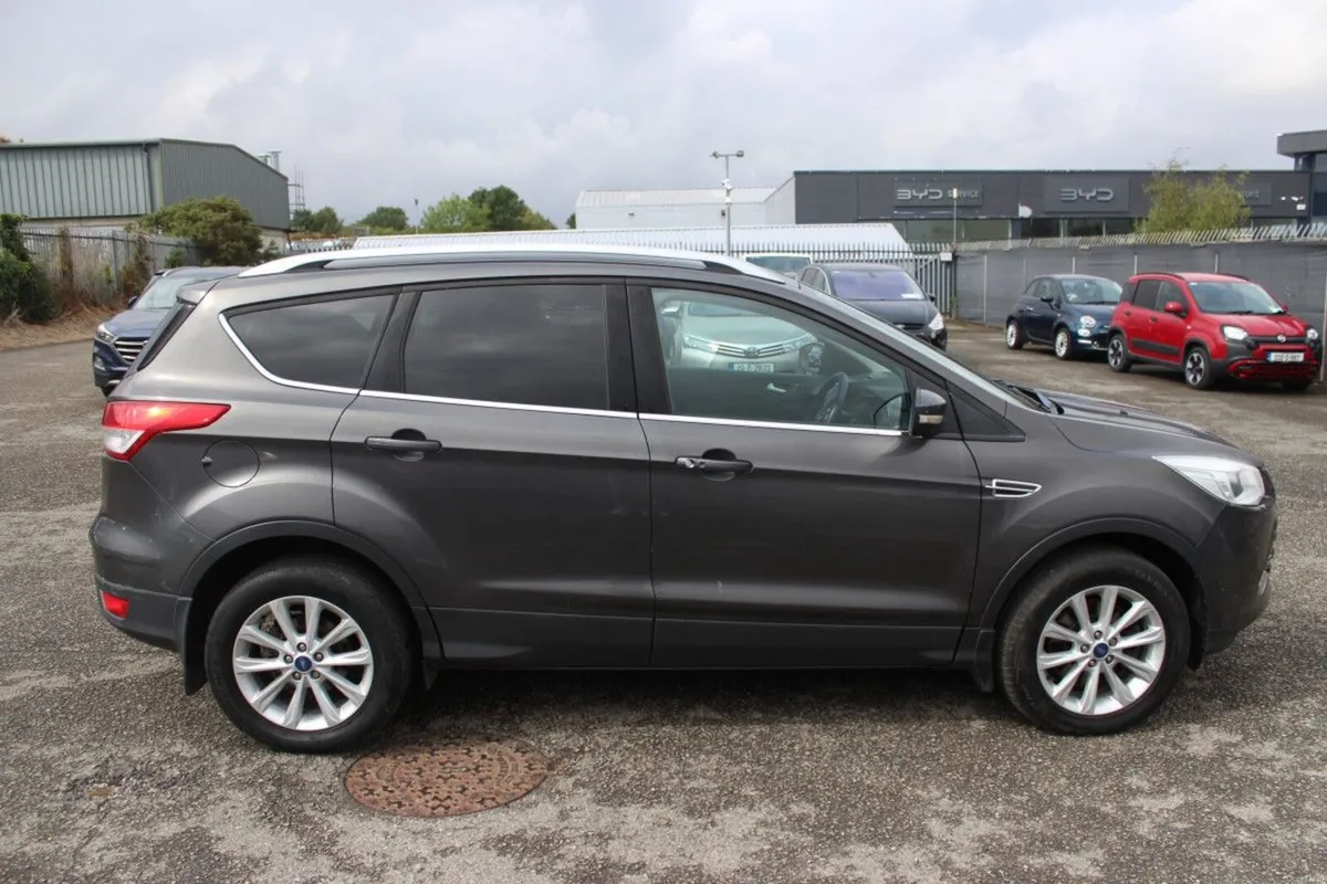Ford Kuga KUGA TITANIUM 4SEAT AWD 2.0 - TENDER 40 - Image 3