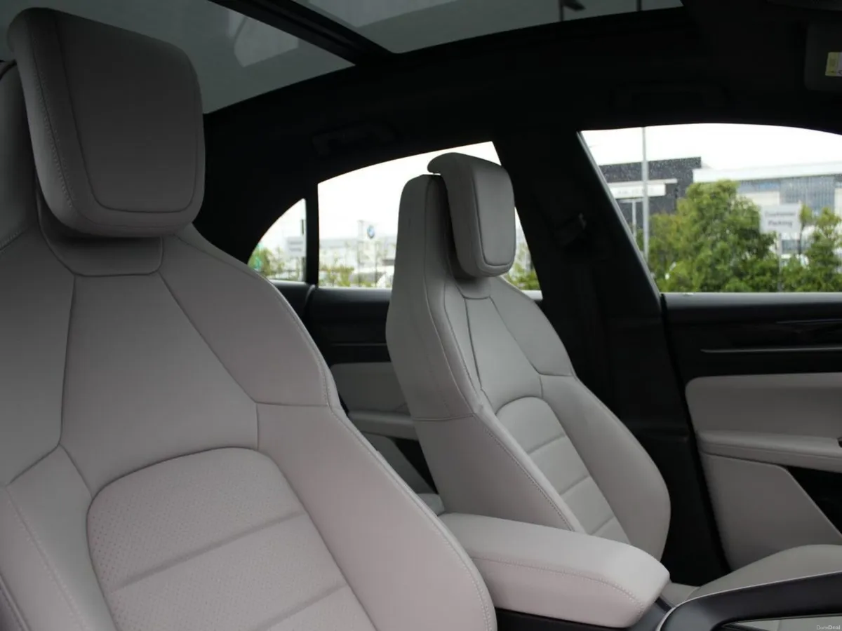 Porsche Macan Electric - Image 5