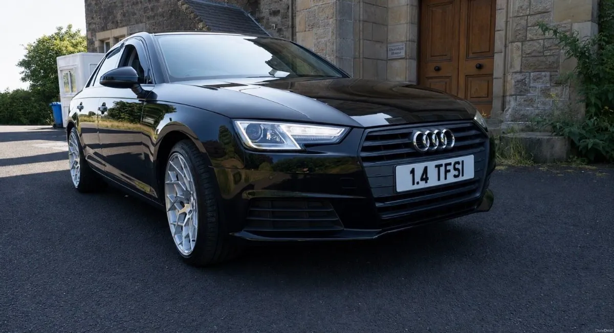 Audi A4 Sport **low miles** - Image 6