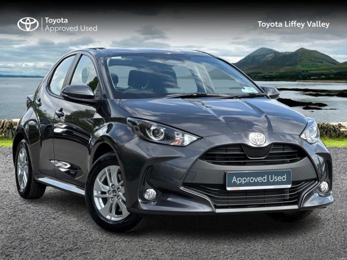 Toyota Yaris YARIS HYBRID LUNA - Image 1