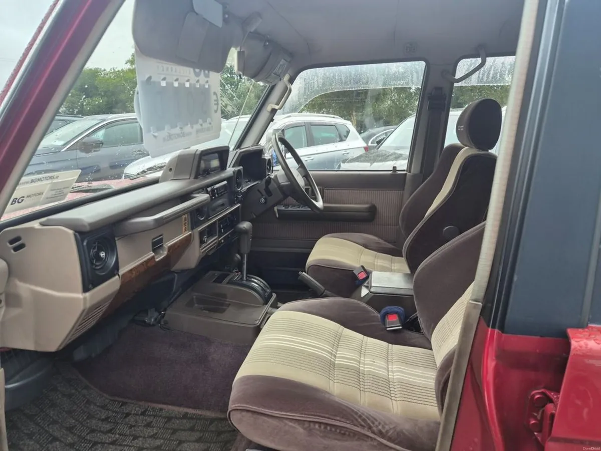 Toyota Land Cruiser 2.5L Q LJ78G 5DR Auto Prado - Image 4