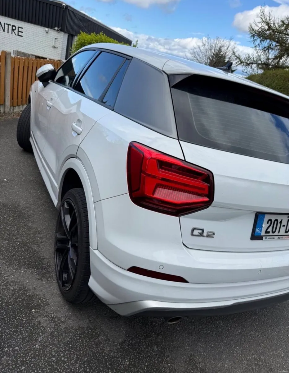 Audi Q2 - Image 2