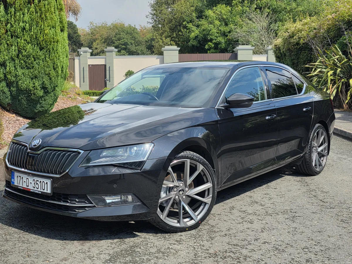 SKODA SUPERB STYLE 2.0 TDI 150BHP MANUAL - Image 2