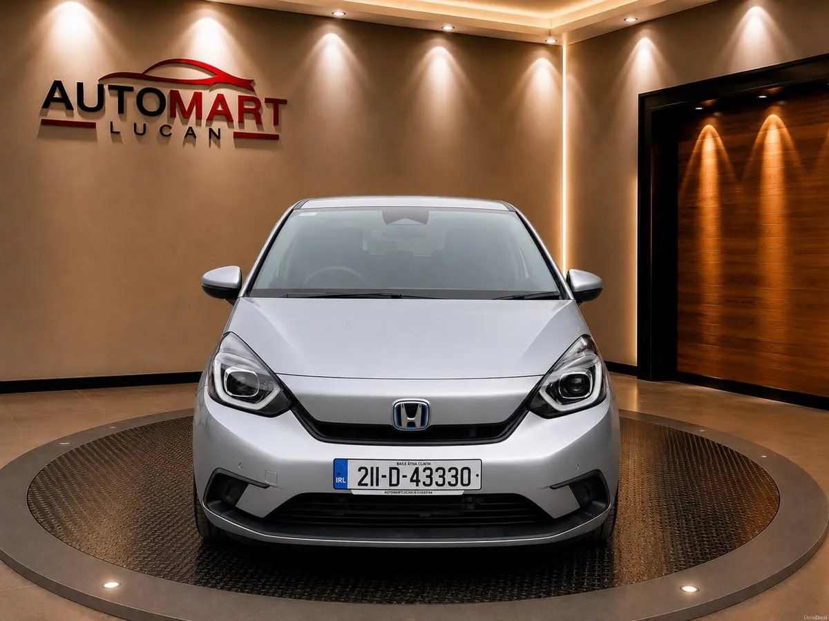 Honda Fit 2021  1.5 HYBRID 24K KM ONLY - Image 3