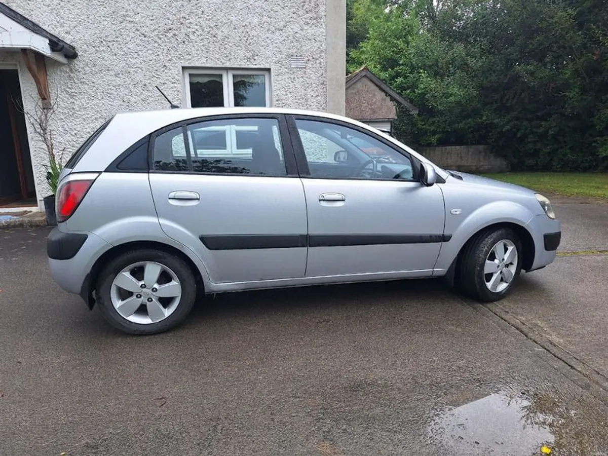 2009 Kia Rio - Image 4
