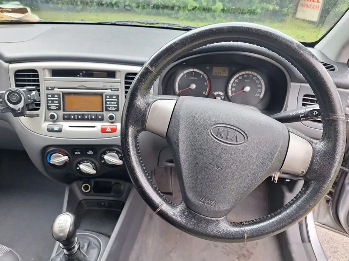 2009 Kia Rio - Image 2