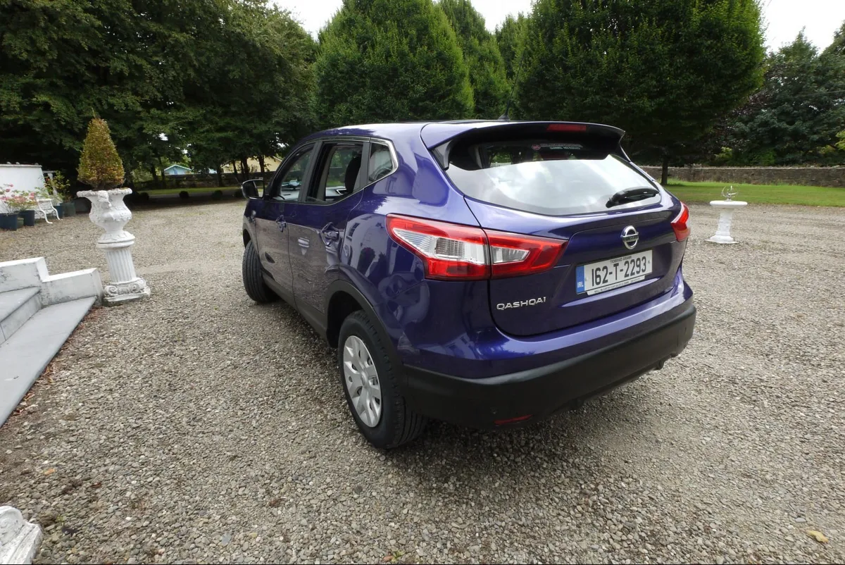 Nissan Qashqai 2016 Low Mileage - Image 2