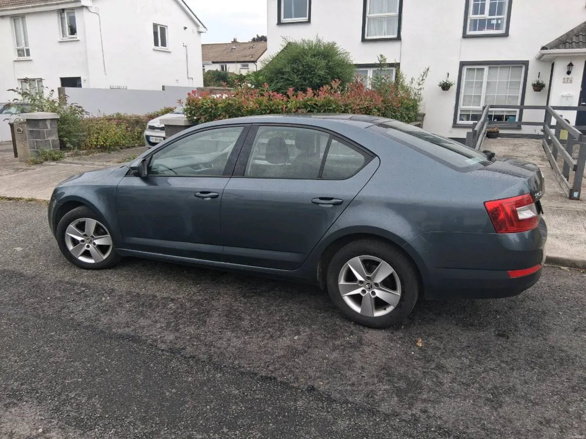 Skoda Octavia Diesel 2016 Auto NCT 7/28 €6,150 - Image 2