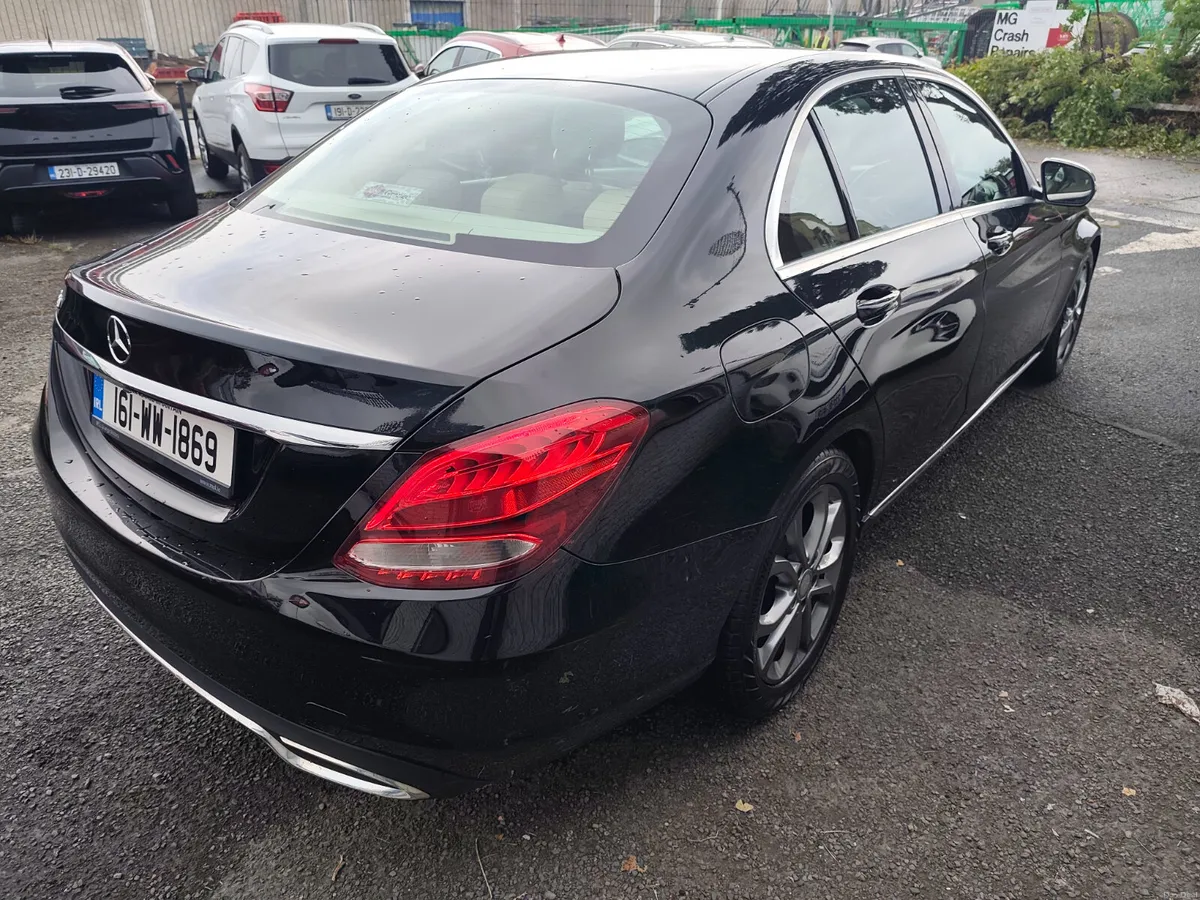 Mercedes-Benz C-Class 2016 - Image 4