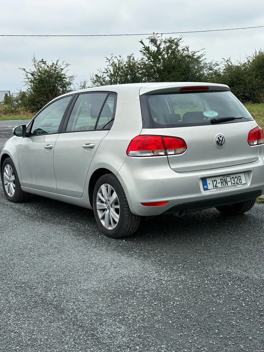 VW Golf / Automatic/1.6 Diesel - Image 2