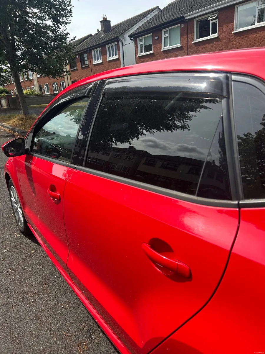 Volkswagen Polo 1.2 TSI Automatic 2015 - Image 2