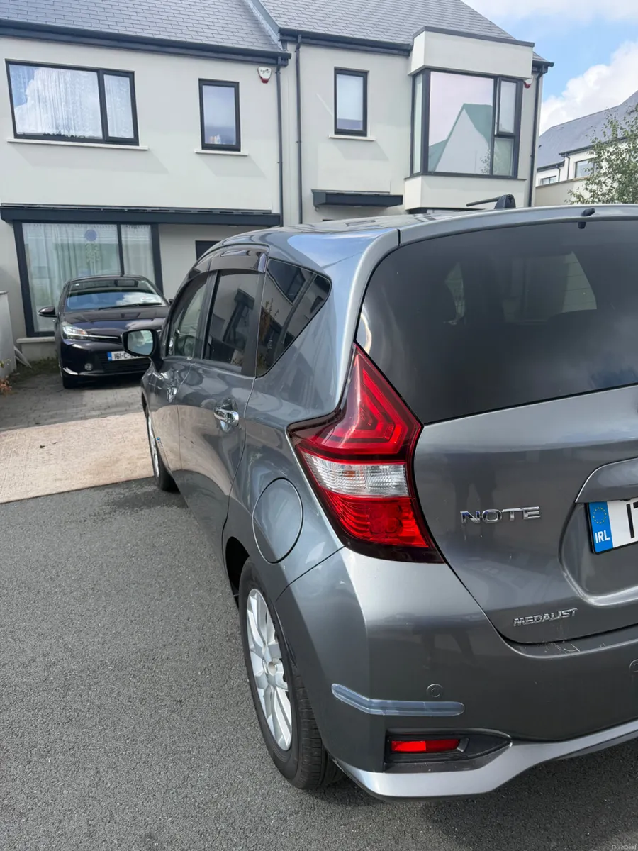 Nissan Note 2017 low milage new - Image 5