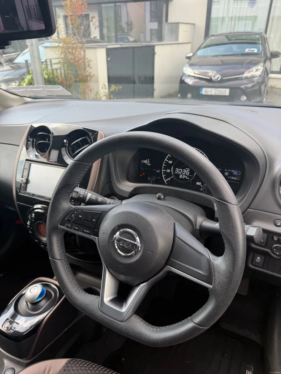 Nissan Note 2017 low milage new - Image 6