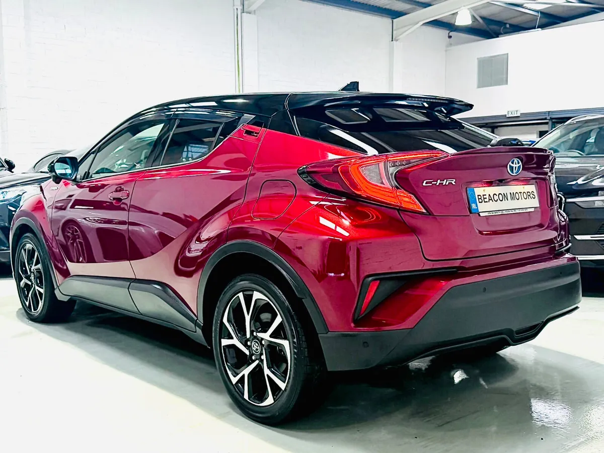 39,000 MILES*HYBRID SPORT TOYOTA C-HR SELF CHARGIN - Image 6