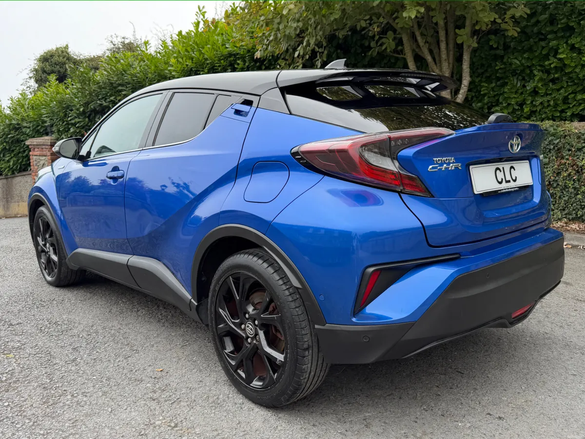 2019 Toyota C-HR+ ICON Full Leather - Image 3