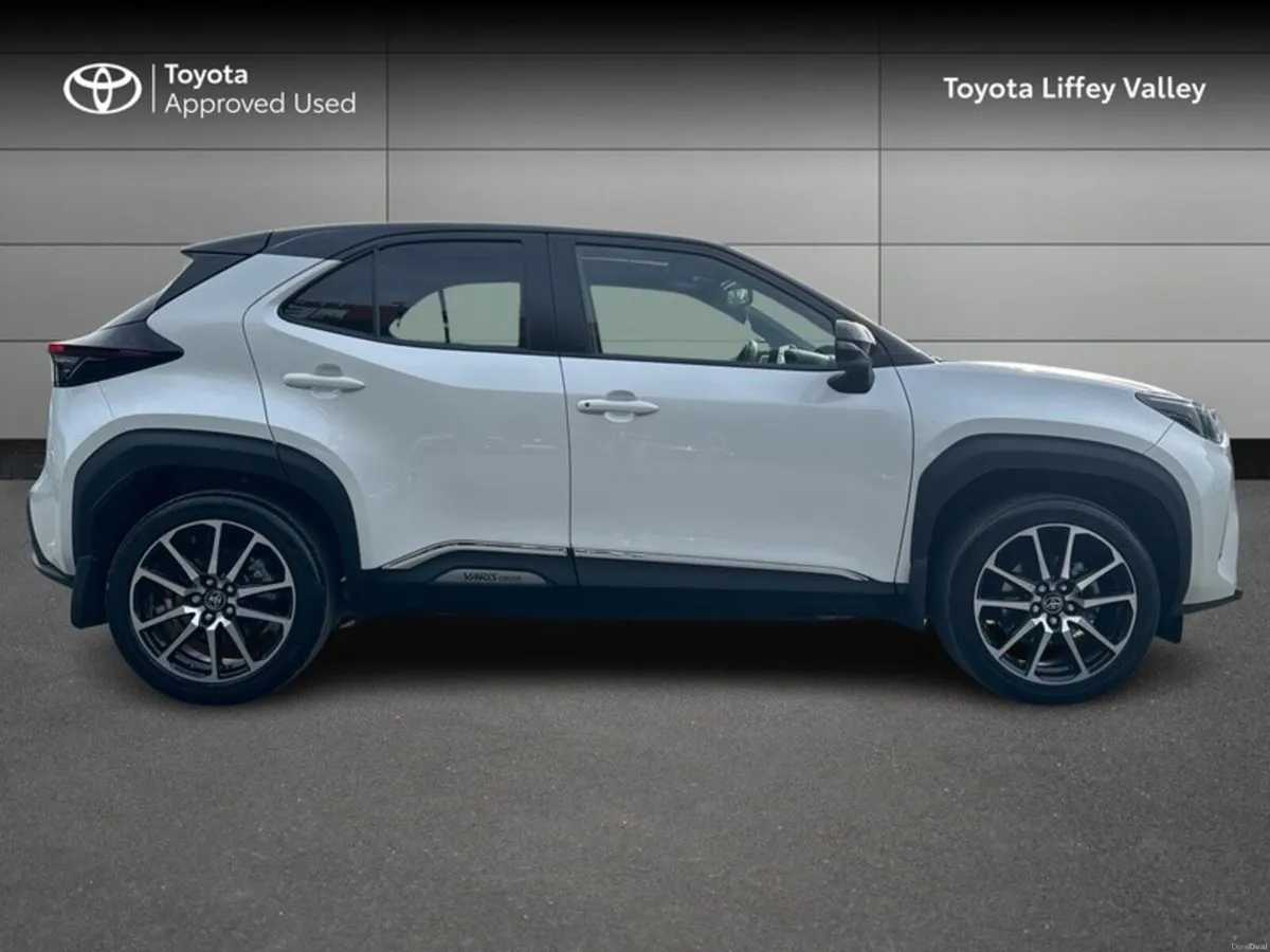 Toyota Yaris Cross YARIS CROSS GR SPORT - Image 3
