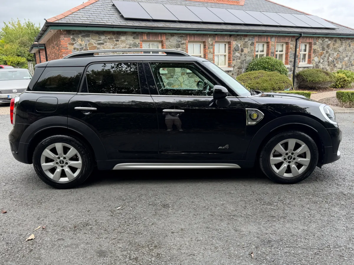 2018 Mini Countryman Cooper S ALL4 PHEV - Image 6