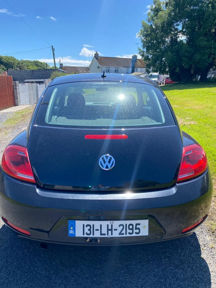 Volkswagen Beetle 2013 - Image 2