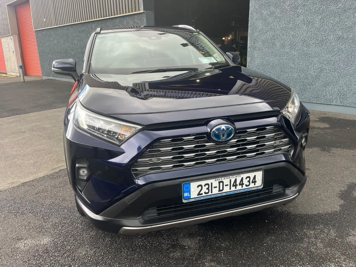 Toyota RAV4 2023***Top Spec*** - Image 4