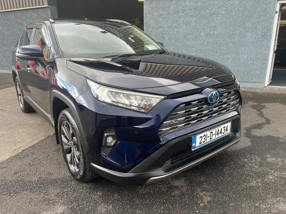 Toyota RAV4 2023***Top Spec*** - Image 3