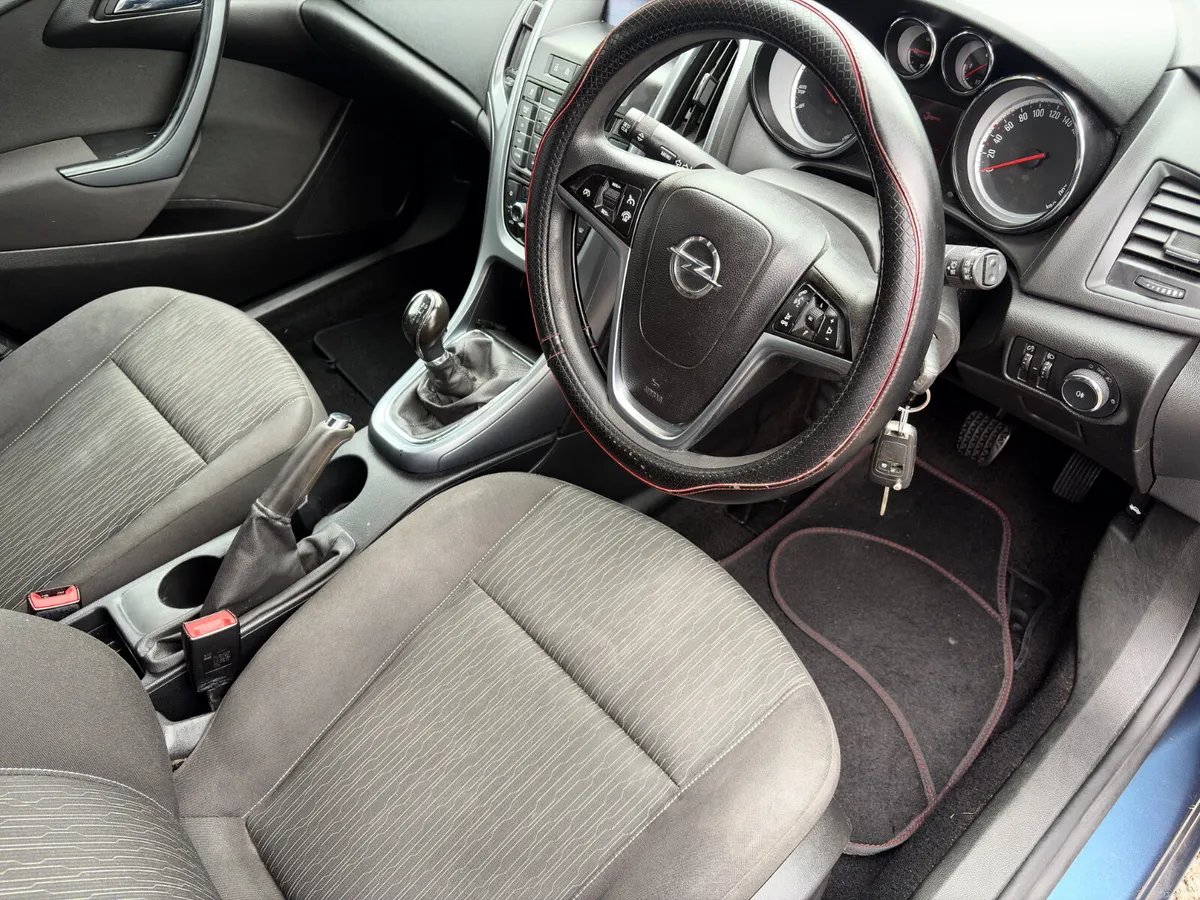 Opel Astra 2016 1.6 CDTI new nct 5/27 tax 10/26 - Image 2