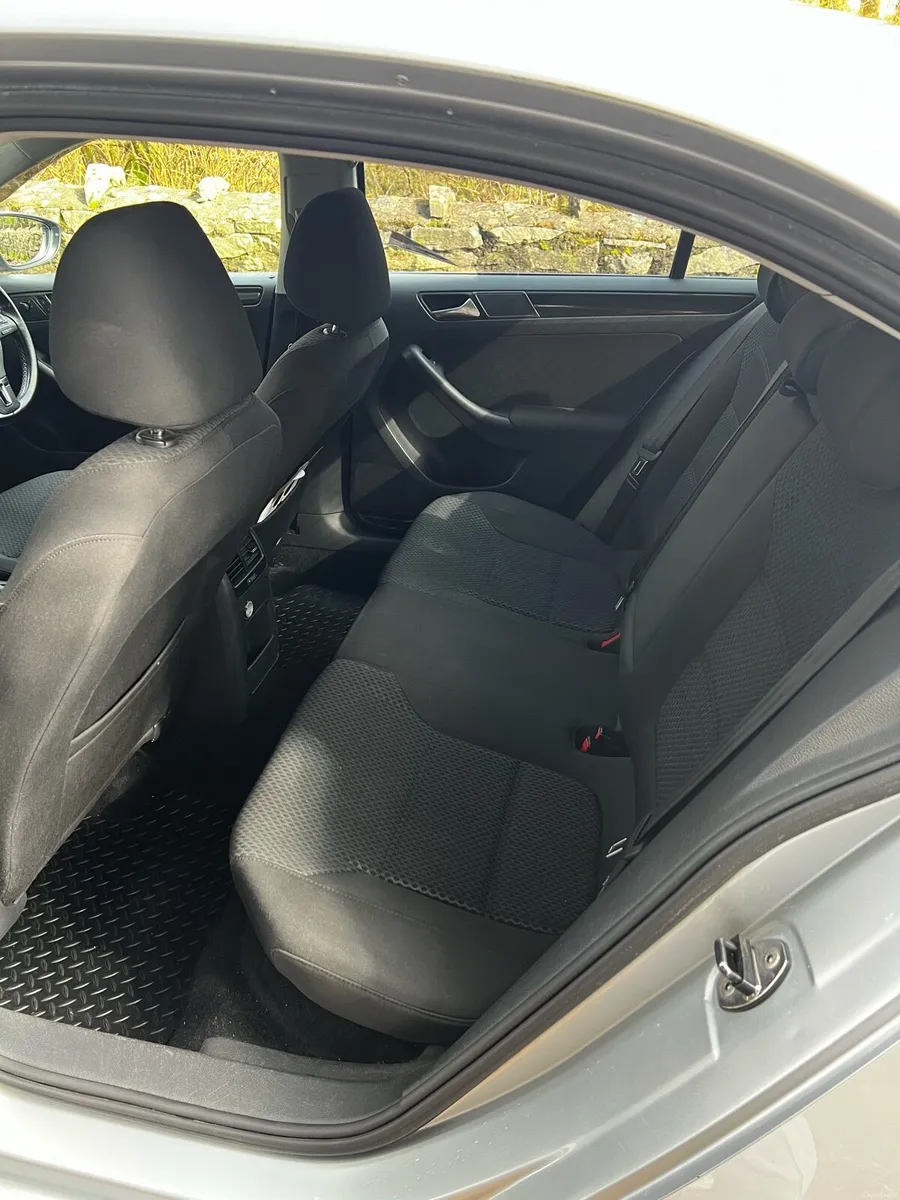 Volkswagen Jetta 1.6 TDI - Image 6