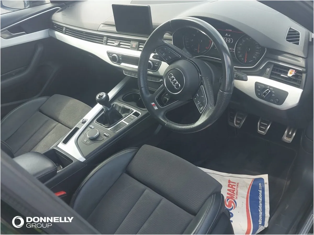 Audi A4 Saloon S Line - Image 4