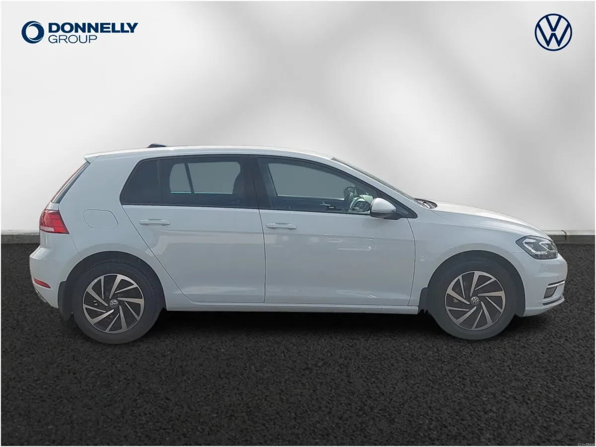 Volkswagen Golf Diesel Hatchback Match Edition - Image 4