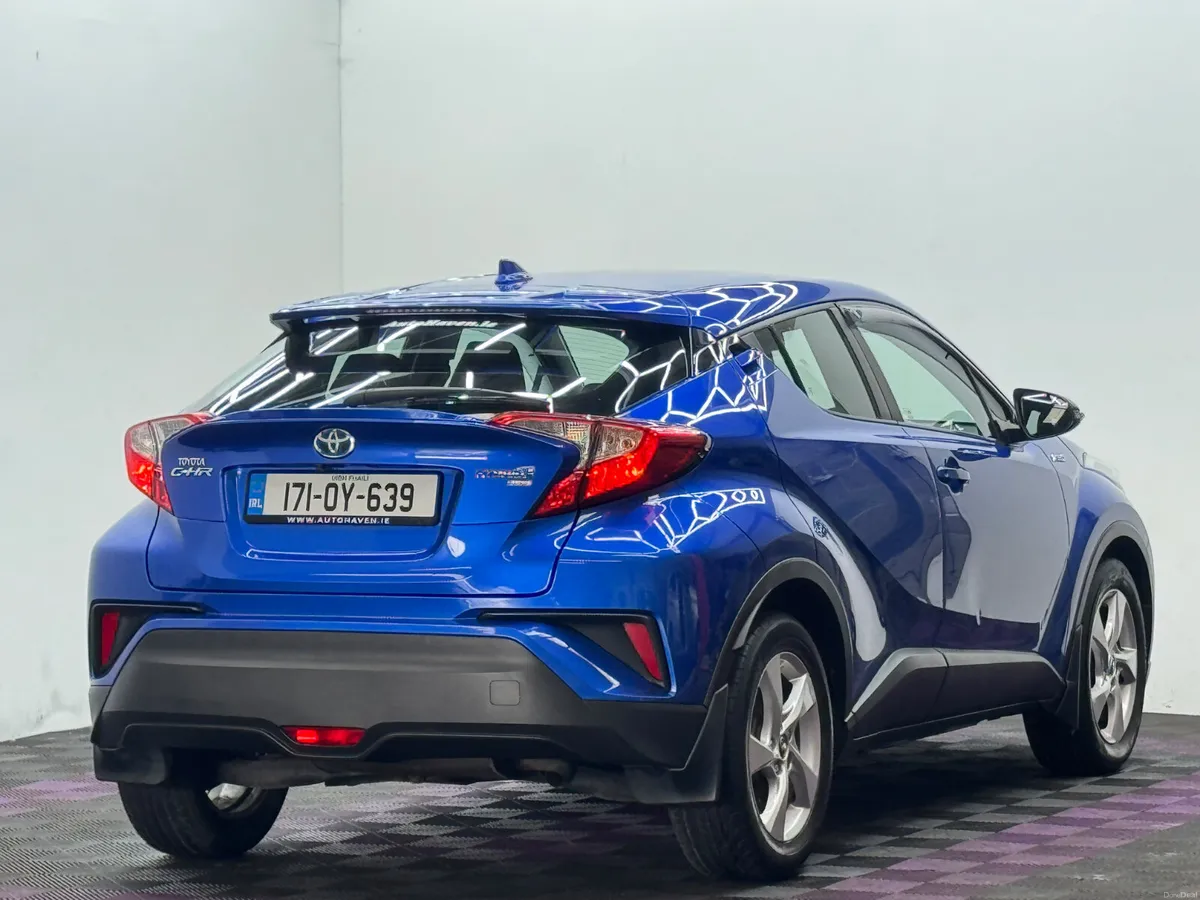 2017 Toyota C-HR 1.8 Hybrid, Automatic - Image 6