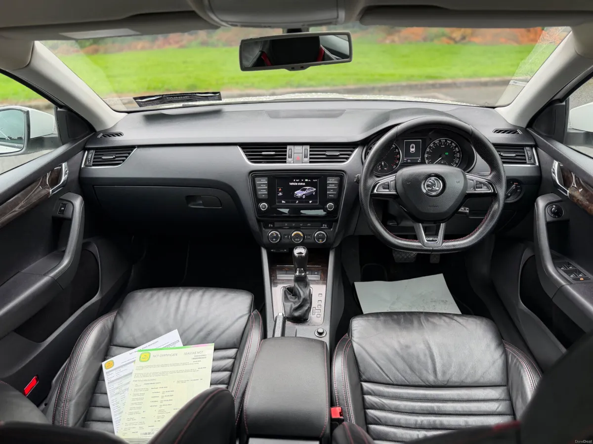 Skoda Octavia / Low mileage/ Auto - Image 6
